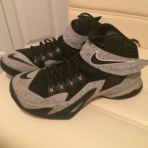 Nike Soldier 8 LeBron James