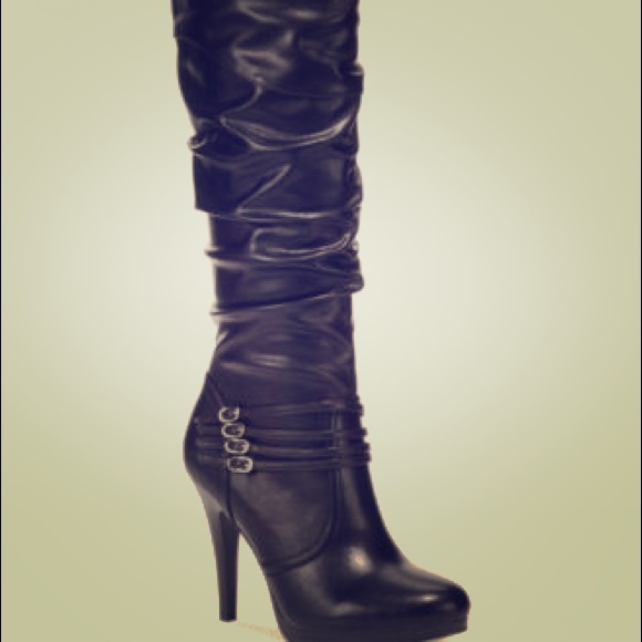 host pick! NWT- style & co black heeled boots!