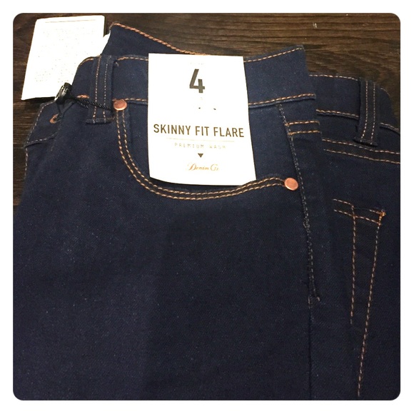BNWT skinny fit and flare premium denim wash .