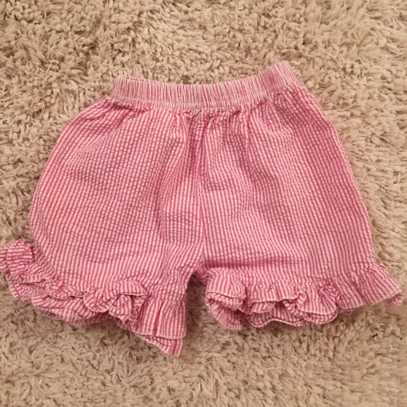 Seersucker pink ruffle shorts