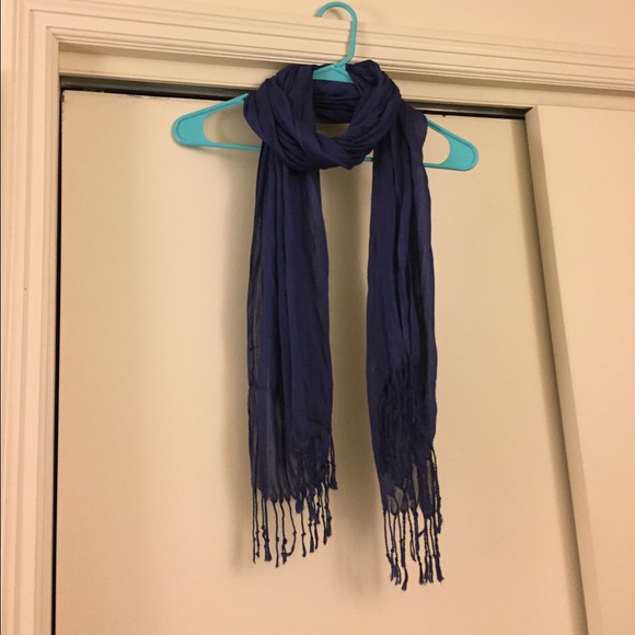 Blue scarf