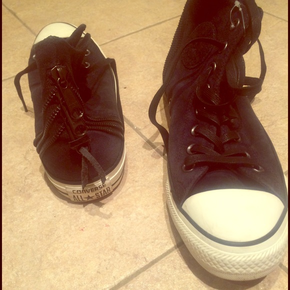 NWT Converse Navy Suede High Tops