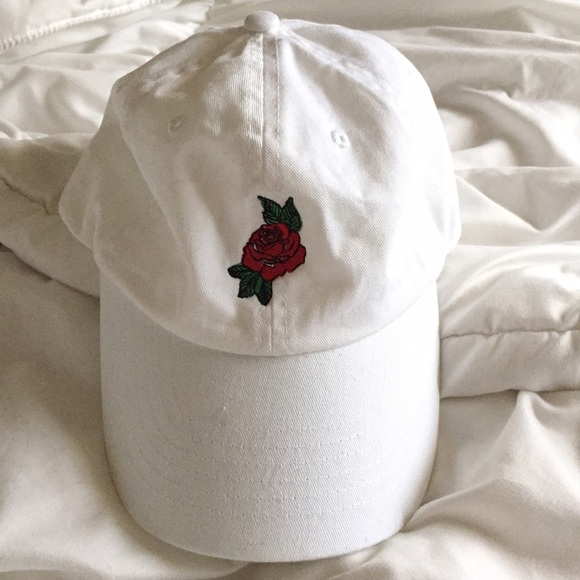 rose embroided white baseball cap 🌹