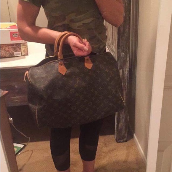 Vintage AUTHENTIC Louis Vuitton