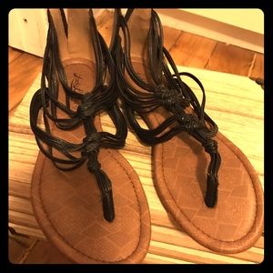 Lucky Brand black leather strap/gladiator sandals