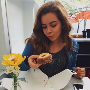 Meet your Posher, Andrea