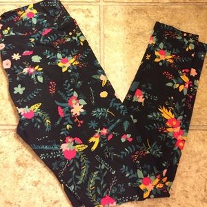 Lularoe OS Leggings. Washed not worn