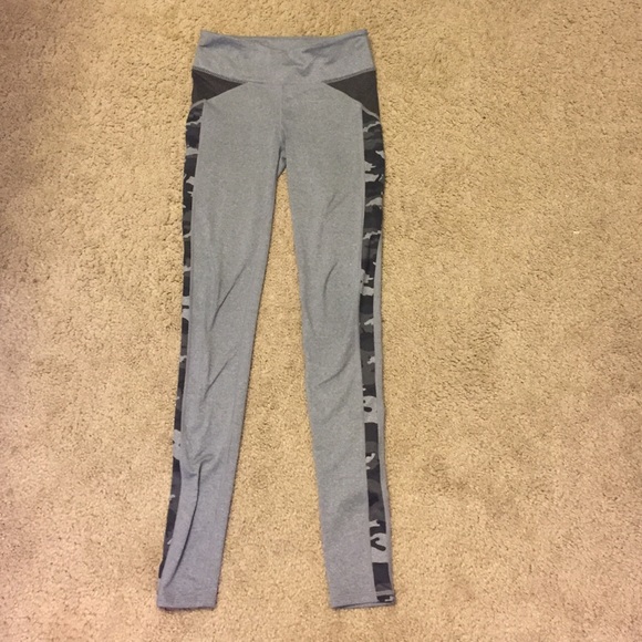 Fabletics Gray & Camo Workout Leggings XXS