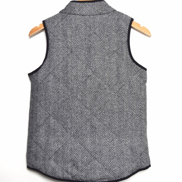 Woven Herringbone Vest - Picture 3 of 3