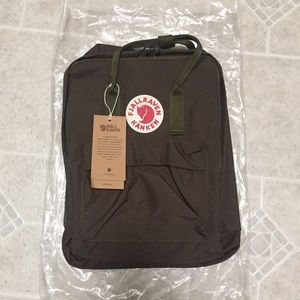 Fjallraven Kanken Backpack (Olive)