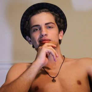 Meet your Posher, Samuel