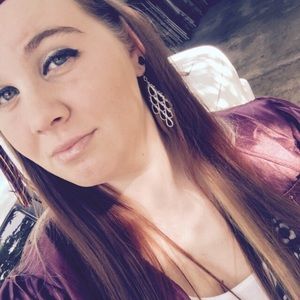 Meet your Posher, Meagan