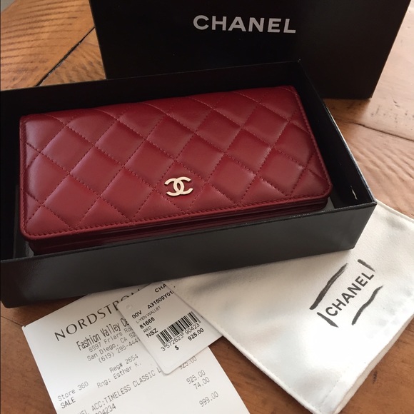 ~~SOLD~~Red Chanel wallet