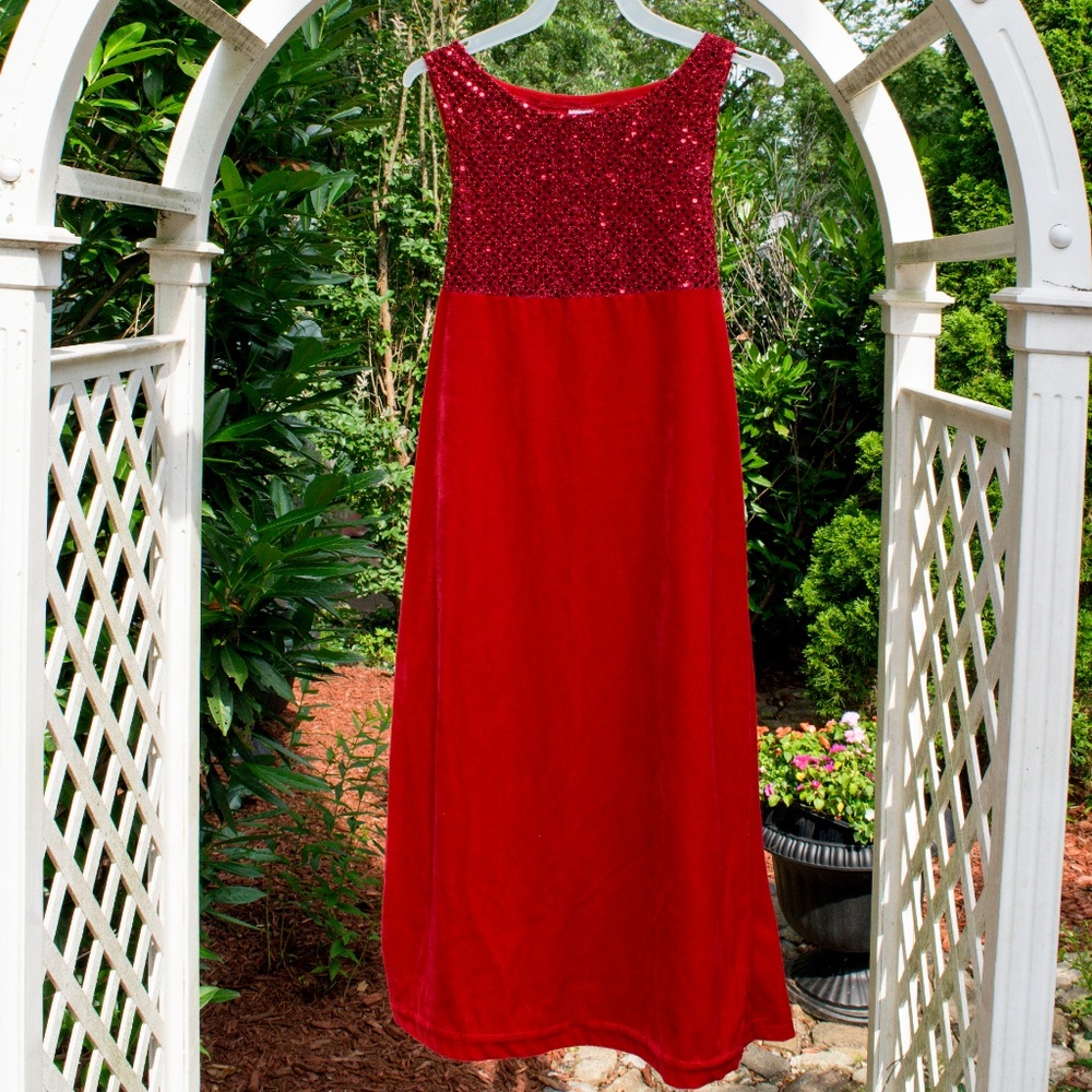 3/$10 Girls Sparkly Red Dress