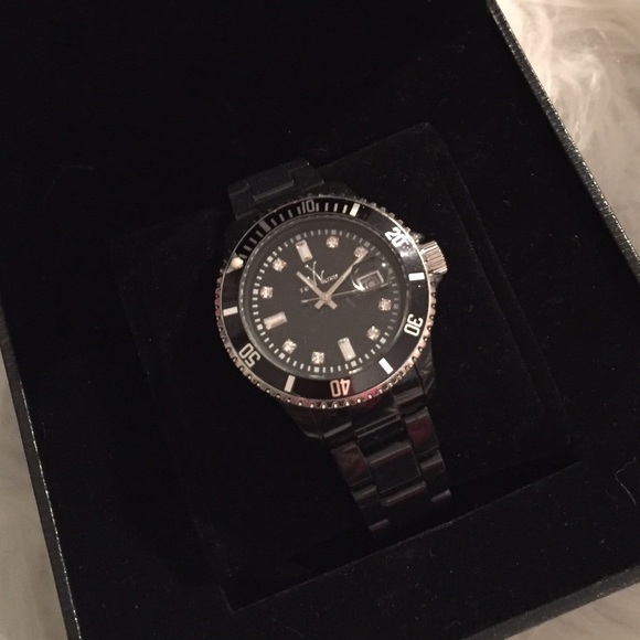 Black Toy Watch - Picture 4 of 4