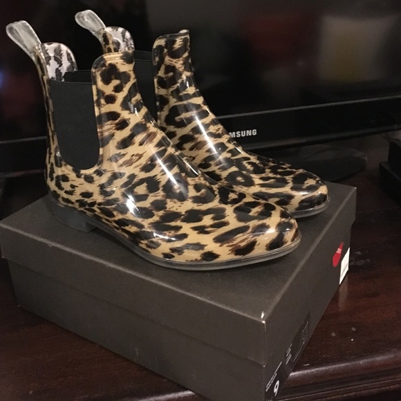 J.Crew Chelsea Rain Boot, Leopard, Size 9