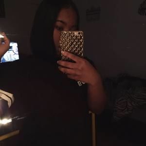 Meet your Posher, Coraa