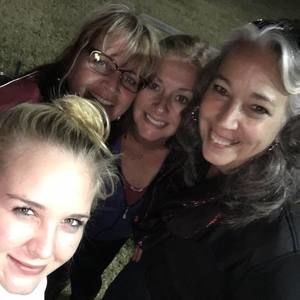 Meet your Posher, Crystal