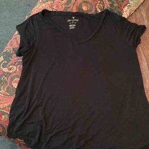 Soft and sexy American eagle t-shirt