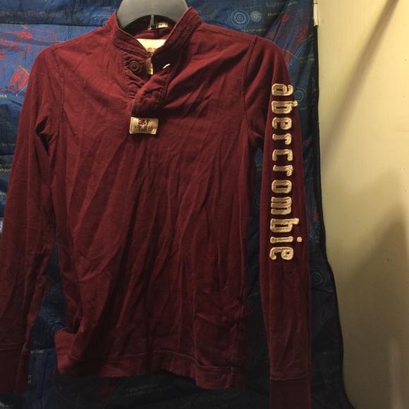 Abercrombie boys long sleeve medium