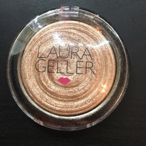 Laura geller gilded honey highlighter