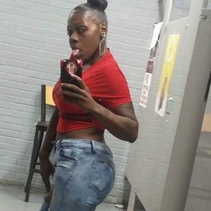 Meet your Posher, Teandra