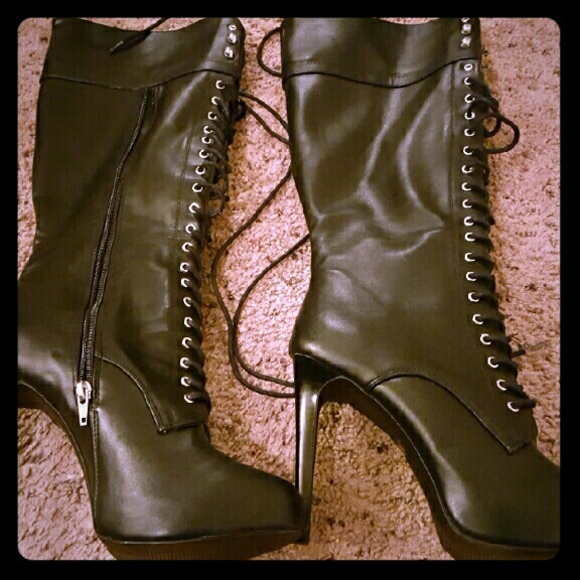 ??Sexy  Heeled Boots ??