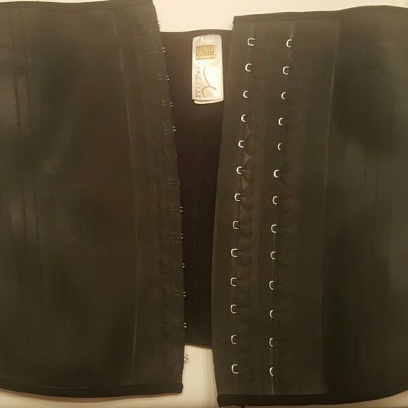 Ann chery waist trainer