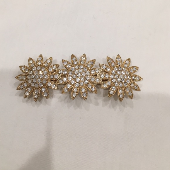 Crystal and gold hair clip
