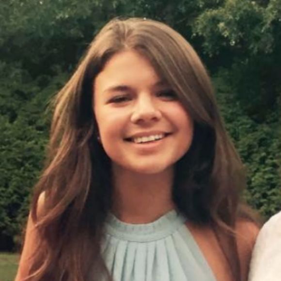 Meet your Posher, Christina