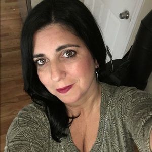 Meet your Posher, Daniela