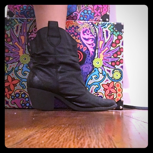 COMFY rubber heeled cowboy boots