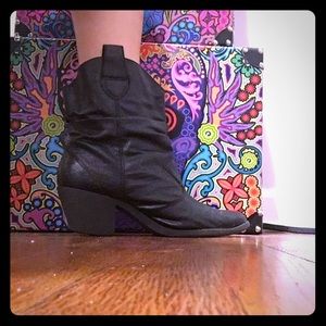 COMFY rubber heeled cowboy boots