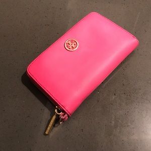 Tory Burch Wallet