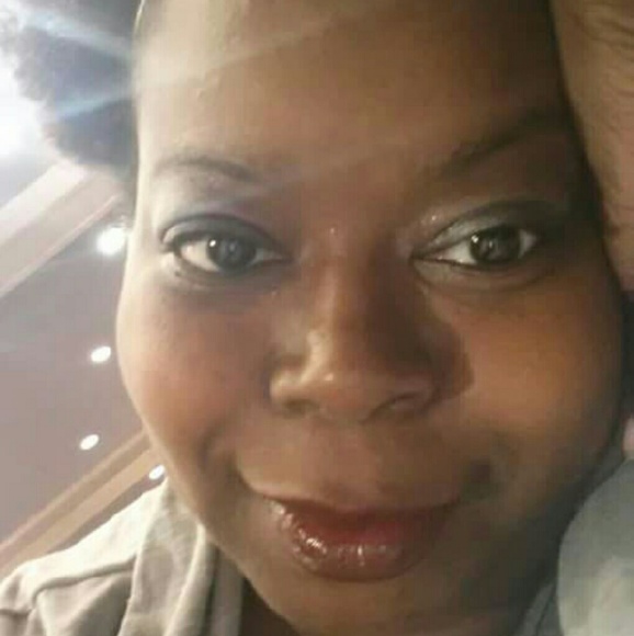 Meet your Posher, Nadia