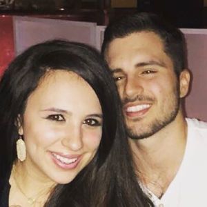 Meet your Posher, Cassandra