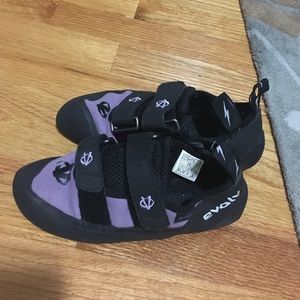 Evolv climbing shoes women's 6.5