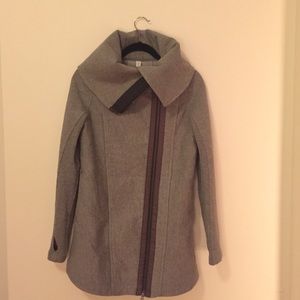 Lululemon big collar sweater jacket