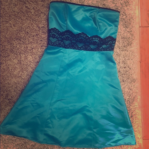 Homecoming / dance dress