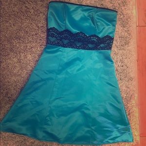 Homecoming / dance dress