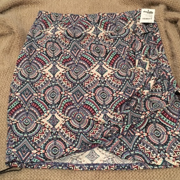 Charlotte Russe Dresses & Skirts - Charlotte Russe crossover skirt