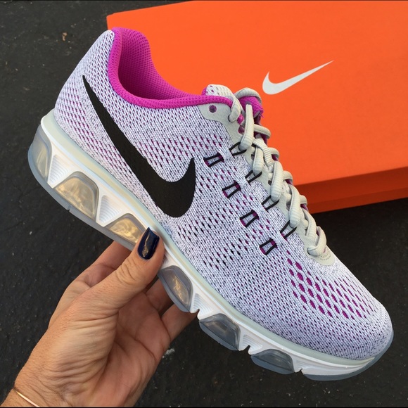 Nike Shoes - SALE ‼️ NWB 🎁 SIZE 10 AIR MAX TAIL WIND