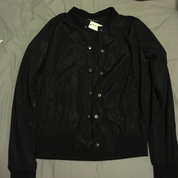 Brandy Melville bomber