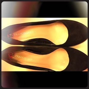 Franco Sarto Black Suede Wedges 👠👠👠