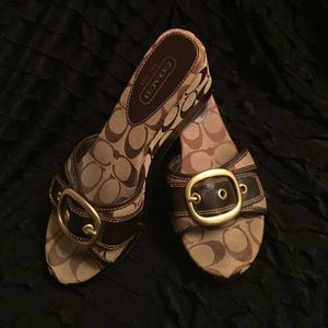 Coach darling sandal w/ platform heel
