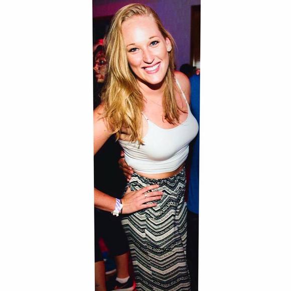 Meet your Posher, Whitney