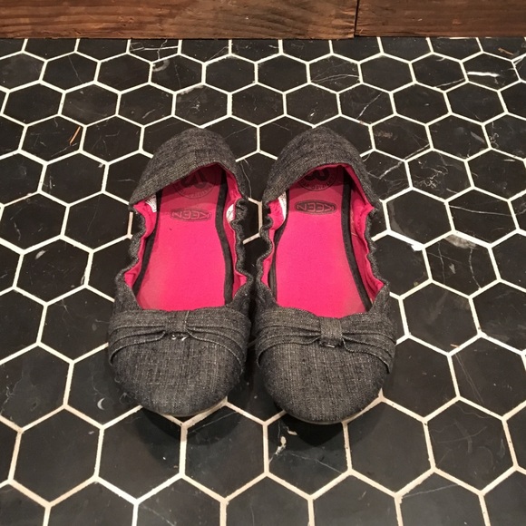 Keen elastic ballet flats