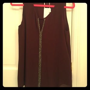 Brown tank with key hole