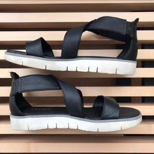 Tsubo black leather platform sandals