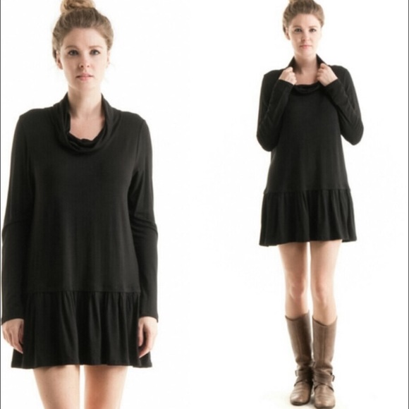 🦋Black Long Sleeve Ruffle Hem Dress🦋